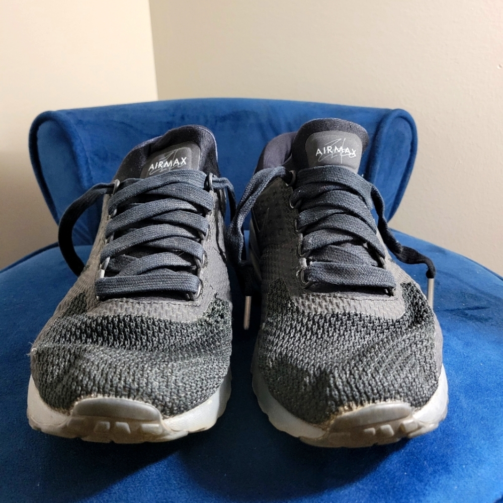 Men Black Grey Track Airmax